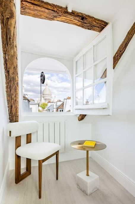 3 Bedrooms Sacree Coeur Place Du Tertre Montmartre Appartement Parijs