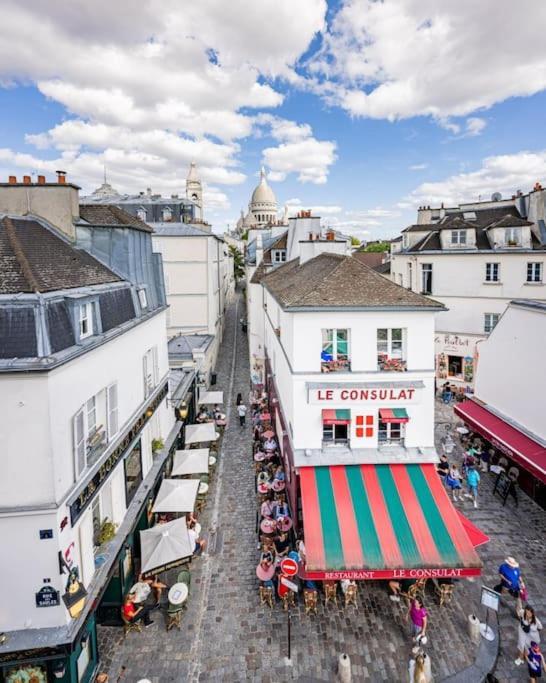 3 Bedrooms Sacree Coeur Place Du Tertre Montmartre Parijs